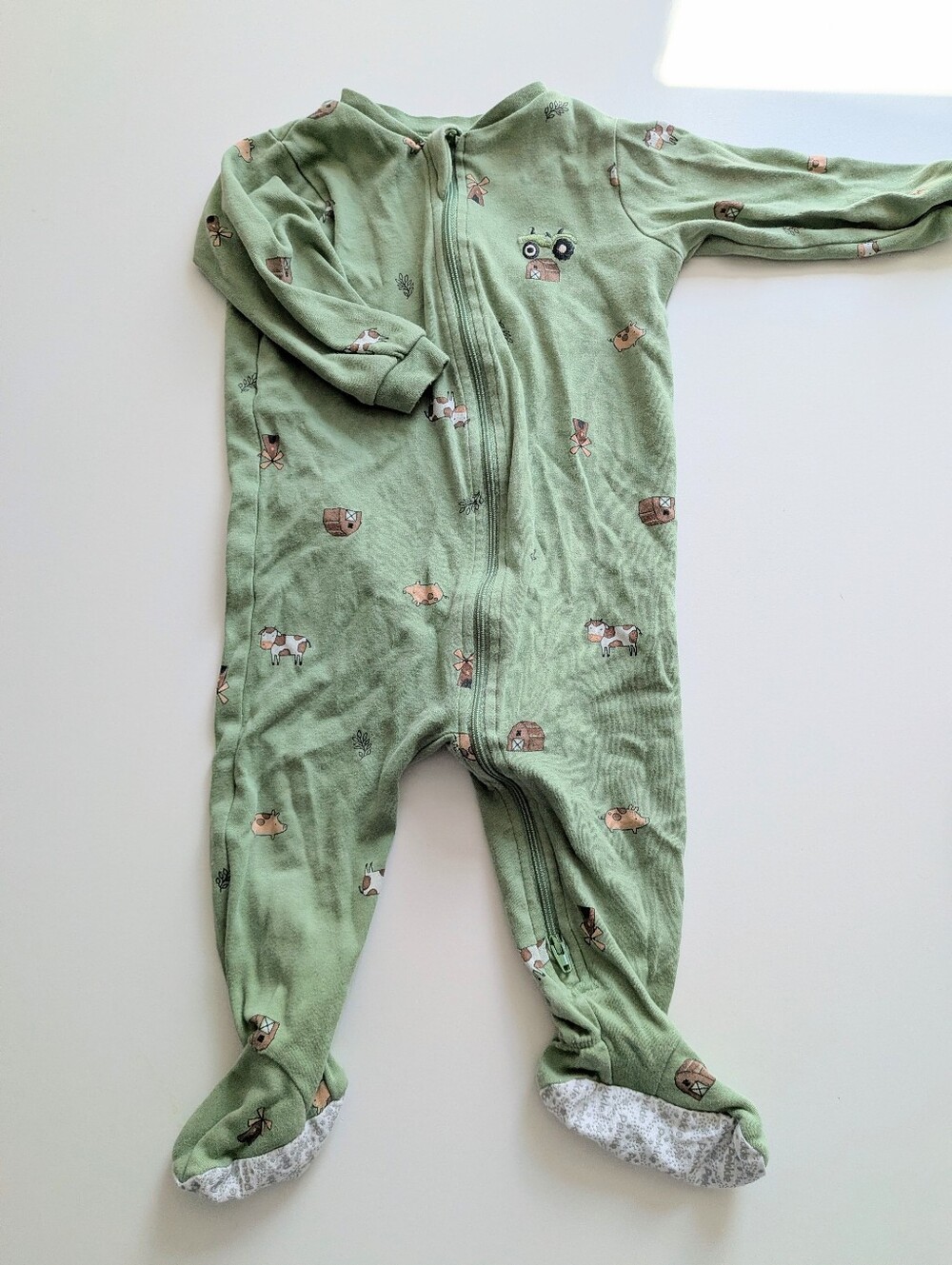 5 For 25$ PEKKLE - Green Farm Animal Zip-Up Footed One-Piece for Kids